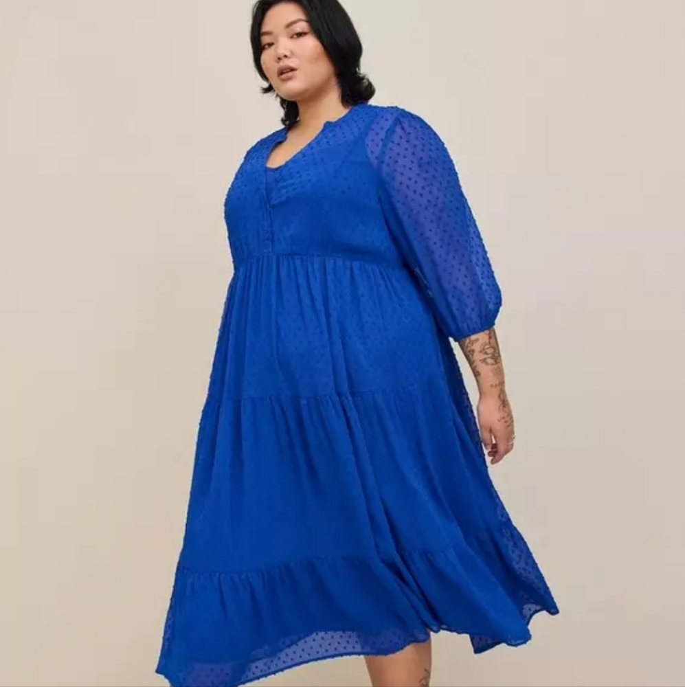 Torrid Maxi Chiffon Clip Dot Pleated Dress royal blue 3x with slip